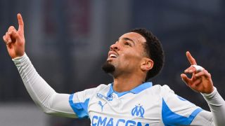 Mercato : L’OM joue à un jeu dangereux avec Nwaneri